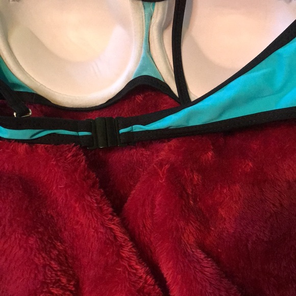 Bikini top with removable straps - Picture 2 of 2
